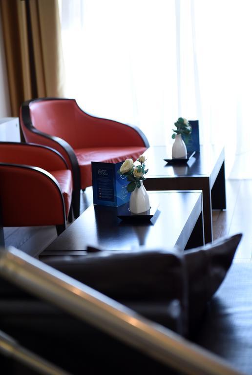 Blue Sea Hotel Мітіліні Екстер'єр фото