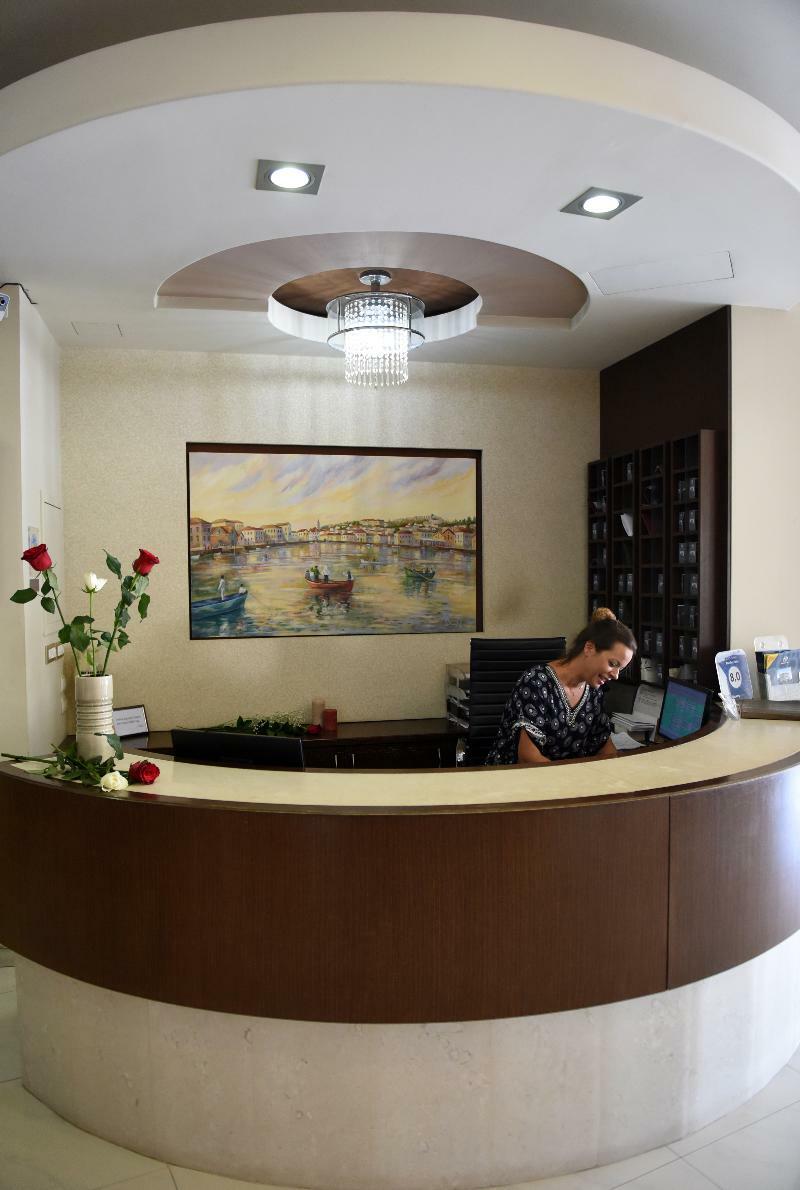 Blue Sea Hotel Мітіліні Екстер'єр фото